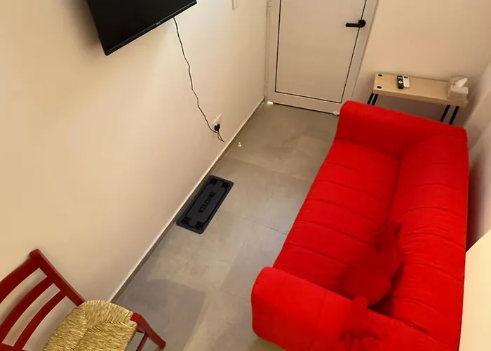 Apartament Red Cabin-larnaca Centrum *